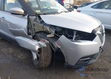 2018 Nissan Kicks Sv from USA, damaged, VIN 3N1CP5CU0JL543666